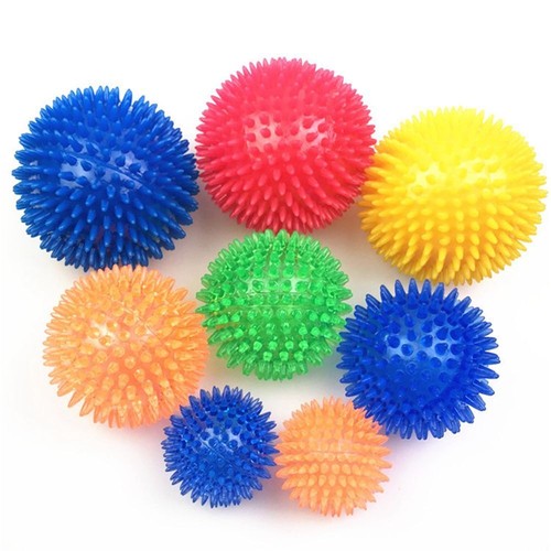 11cm spiky bouncy squeaky - spiky,